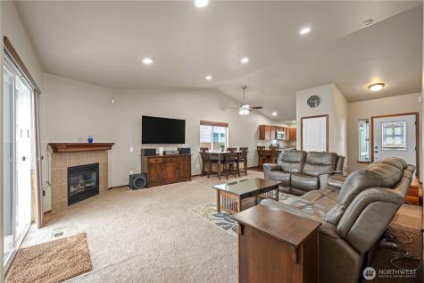 12213 58th Drive NE Marysville WA 98271