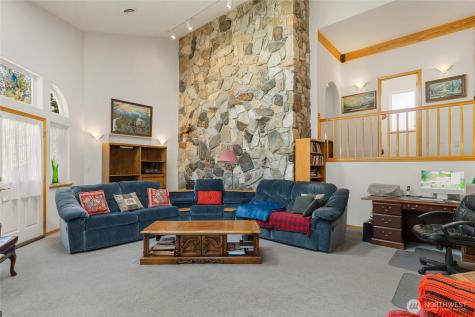 572 W Chewuch Road (Barron Blvd) Winthrop WA 98862