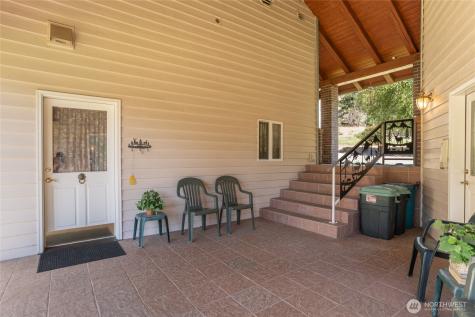 572 W Chewuch Road (Barron Blvd) Winthrop WA 98862