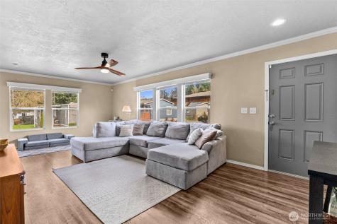 7618 157th Street Court E Puyallup WA 98375