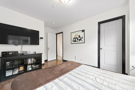 877 5th Pl NE Issaquah WA 98029