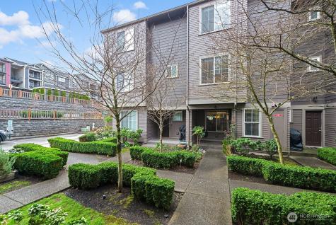 877 5th Pl NE Issaquah WA 98029