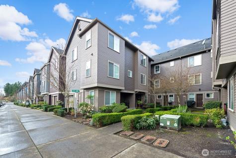 877 5th Pl NE Issaquah WA 98029