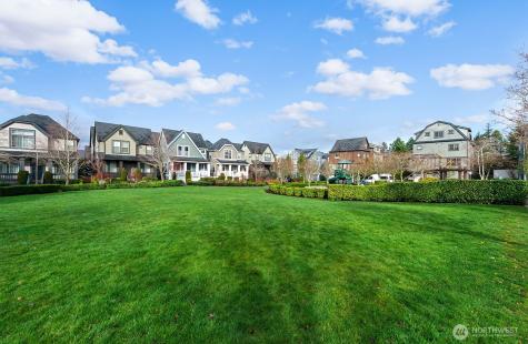 877 5th Pl NE Issaquah WA 98029