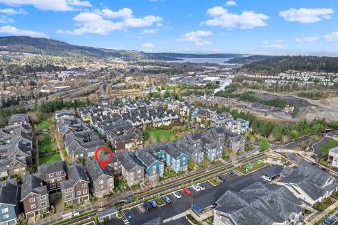 877 5th Pl NE Issaquah WA 98029