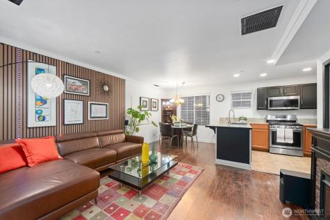 877 5th Pl NE Issaquah WA 98029