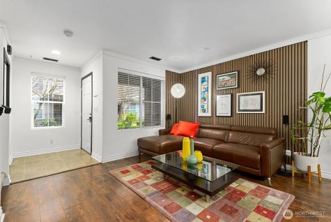877 5th Pl NE Issaquah WA 98029