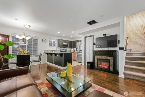 877 5th Pl NE Issaquah WA 98029