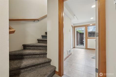 9047 17th Avenue SW Seattle WA 98106