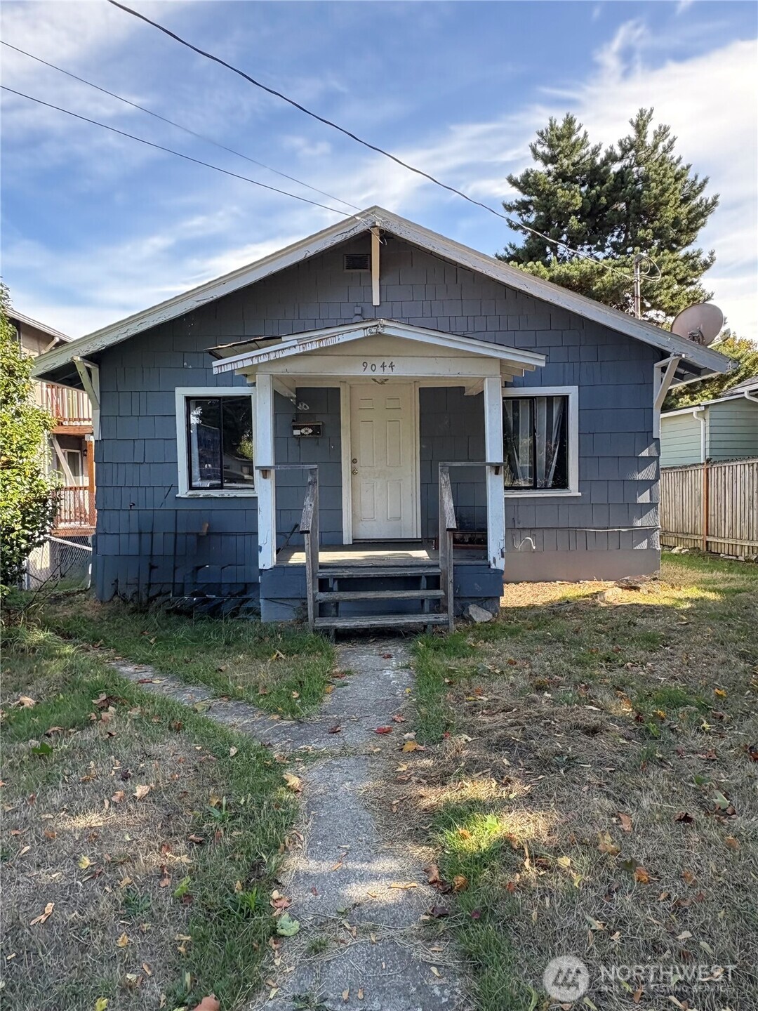 9044 9th Avenue SW Seattle WA 98106