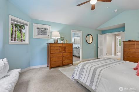 9975 185th Court NE Redmond WA 98052