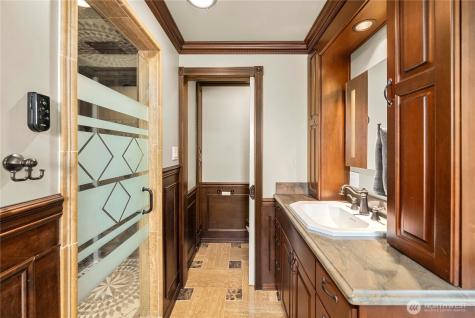 12202 SE 218th Court Kent WA 98031