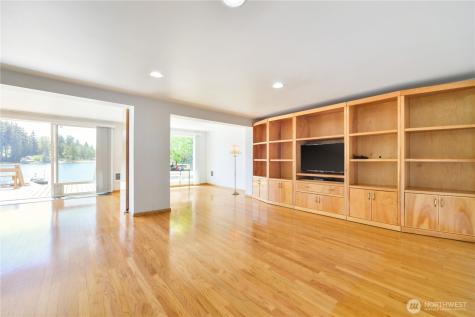 2605 S 304th Street Federal Way WA 98003