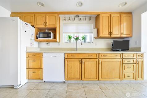 2605 S 304th Street Federal Way WA 98003