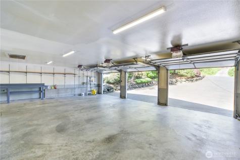 2605 S 304th Street Federal Way WA 98003