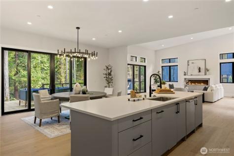 13982 Manzanita Road NE Bainbridge Island WA 98110