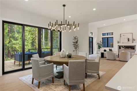 13982 Manzanita Road NE Bainbridge Island WA 98110