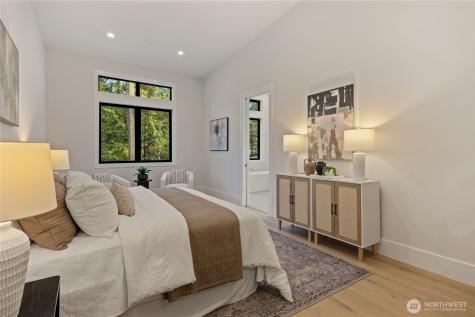 13982 Manzanita Road NE Bainbridge Island WA 98110