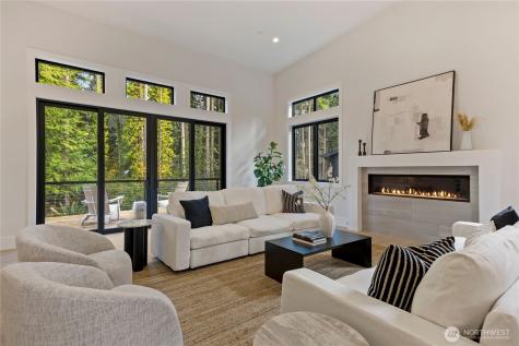 13982 Manzanita Road NE Bainbridge Island WA 98110