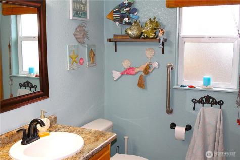 521 N Hoquiam Street Westport WA 98595