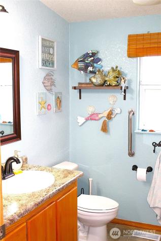 521 N Hoquiam Street Westport WA 98595