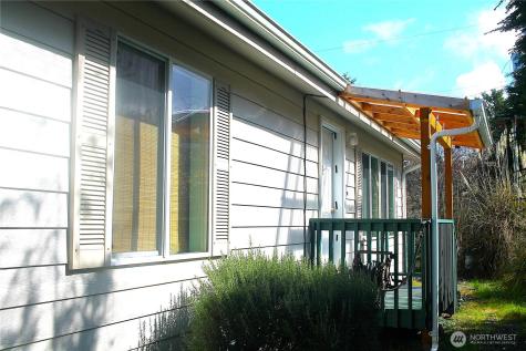 521 N Hoquiam Street Westport WA 98595