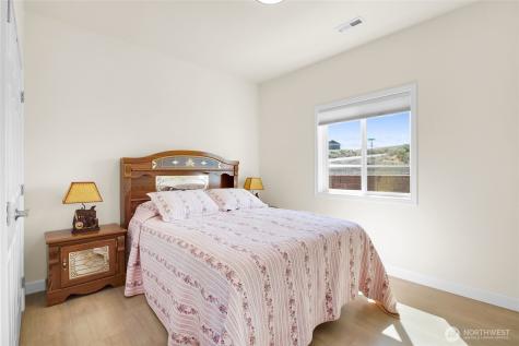 6820 Road 8.8 SE Othello WA 99344