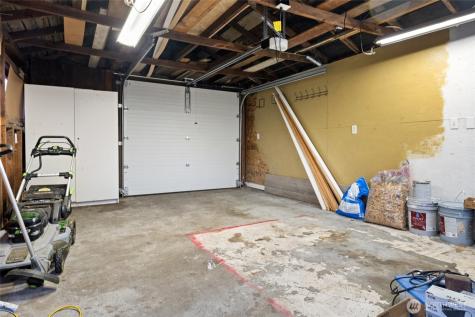 918 Maple Street Everett WA 98201
