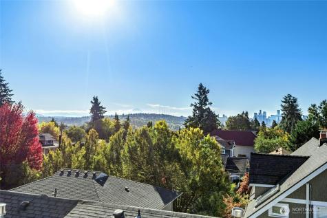 4411 Meridian Avenue N Seattle WA 98103