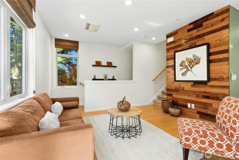 4411 Meridian Avenue N Seattle WA 98103