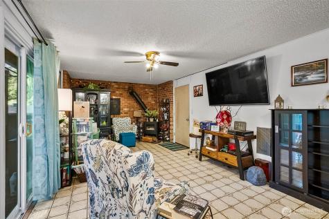 19761 NE 156th Woodinville WA 98077