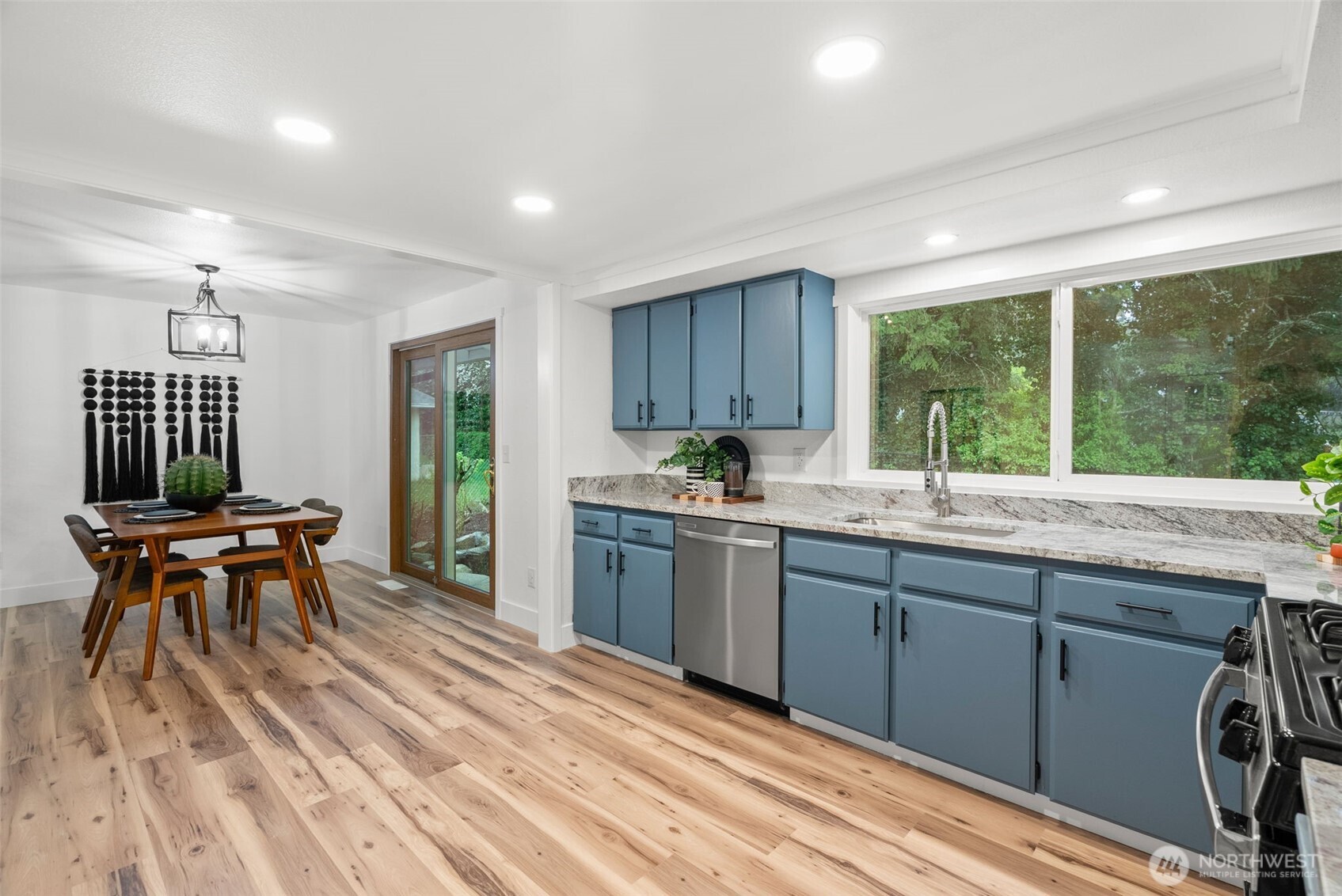 2806 NE Fernwood Court Bremerton WA 98310