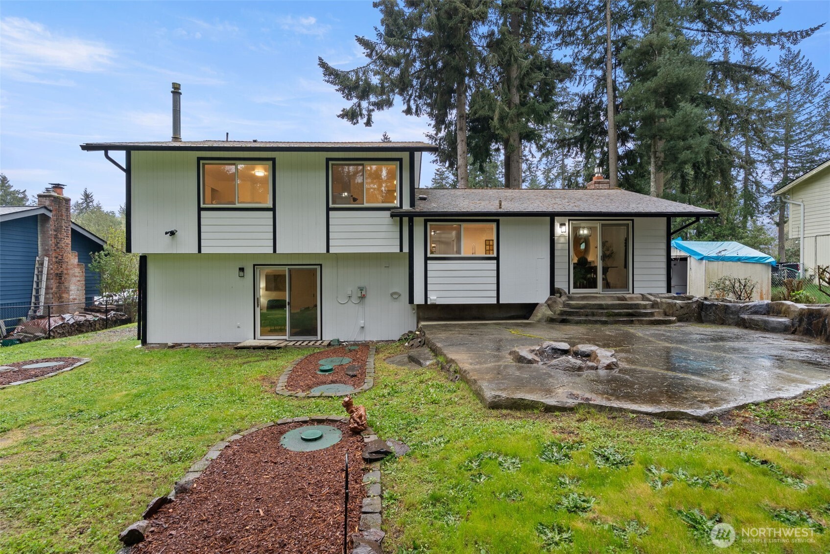 2806 NE Fernwood Court Bremerton WA 98310