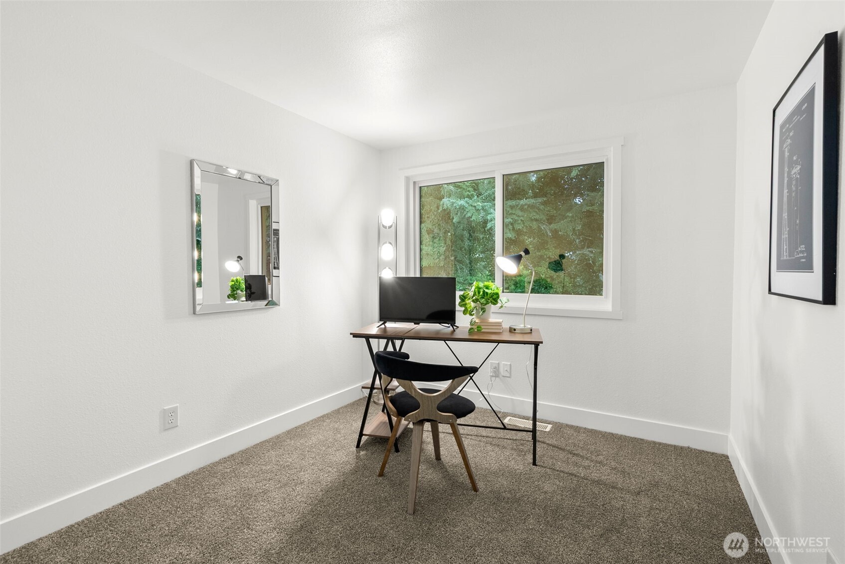 2806 NE Fernwood Court Bremerton WA 98310