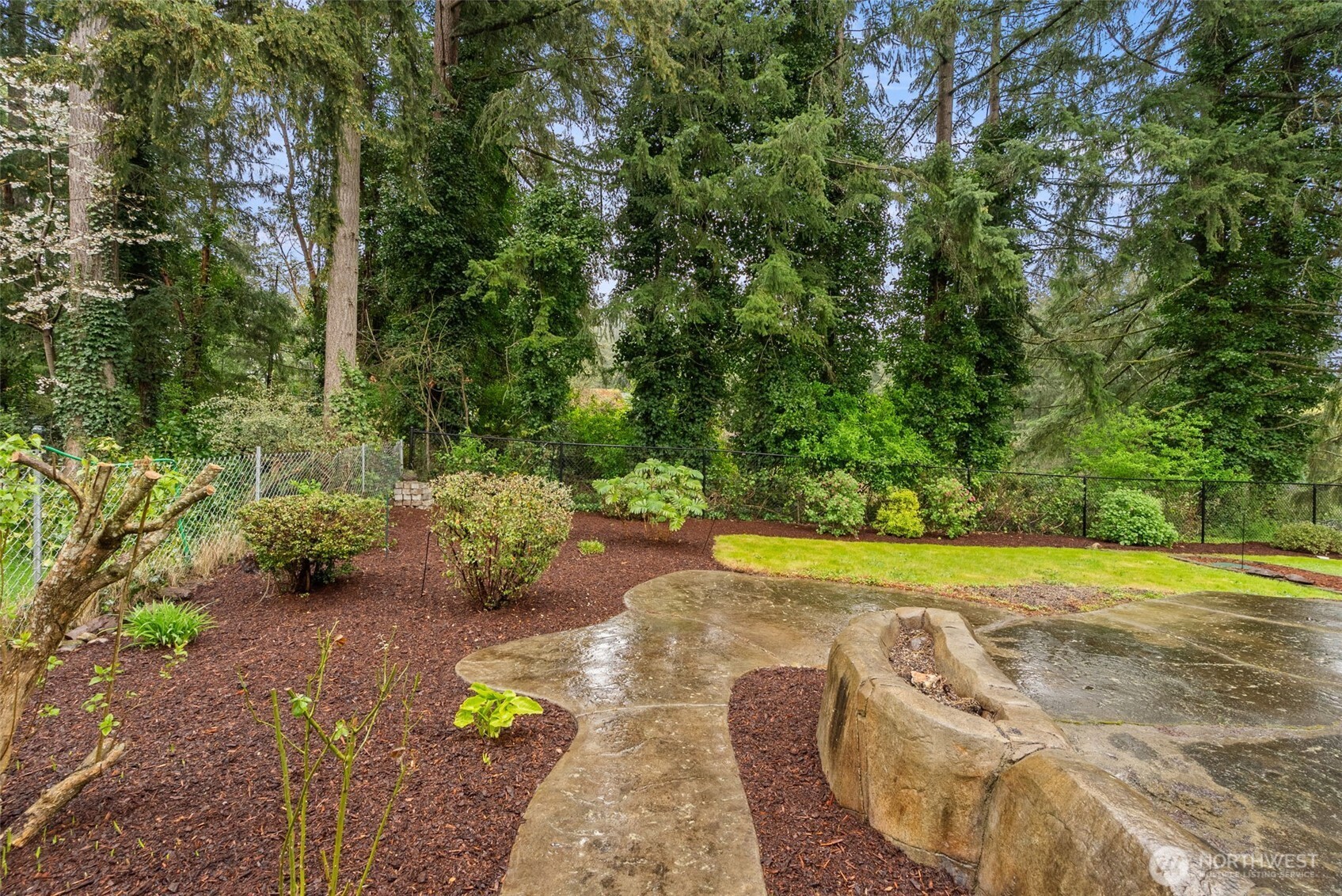 2806 NE Fernwood Court Bremerton WA 98310