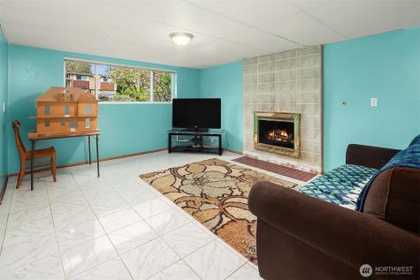 4617 183rd Place SW Lynnwood WA 98037