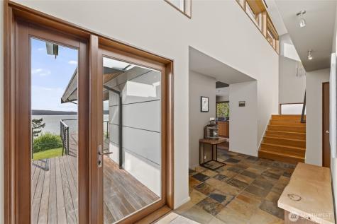 838 Sundown Lane Camano Island WA 98282