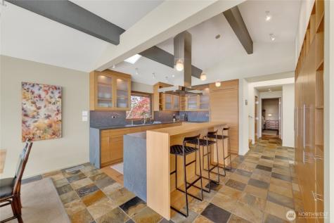 838 Sundown Lane Camano Island WA 98282
