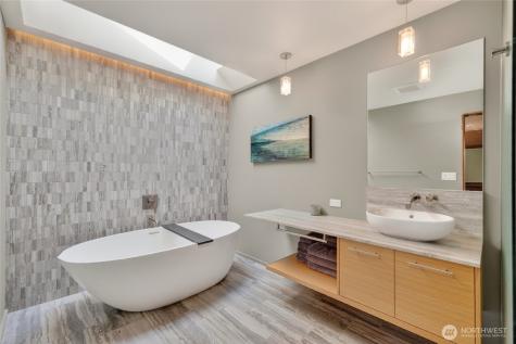 838 Sundown Lane Camano Island WA 98282