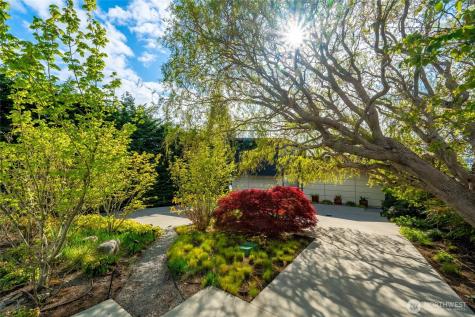 838 Sundown Lane Camano Island WA 98282