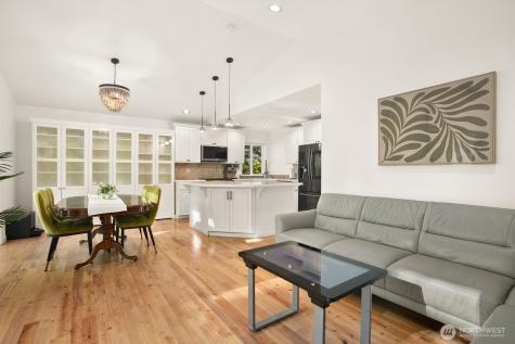 1508 208th Avenue NE Sammamish WA 98074