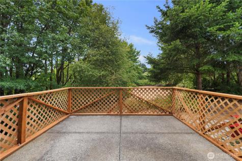 1610 NE Mount Kamela Court Poulsbo WA 98370