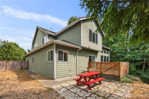 1610 NE Mount Kamela Court Poulsbo WA 98370