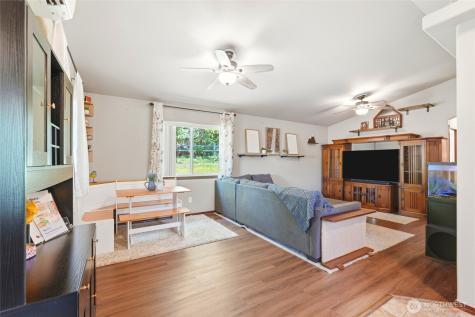 310 Jeff Street Mount Vernon WA 98274