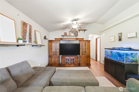 310 Jeff Street Mount Vernon WA 98274