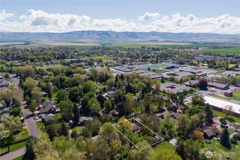 2022 Scarpelli Drive Walla Walla WA 99362