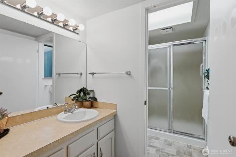 13919 SE 3rd Place Bellevue WA 98005