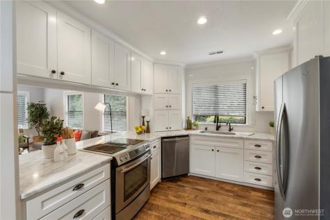 23305 98th Avenue S Kent WA 98031