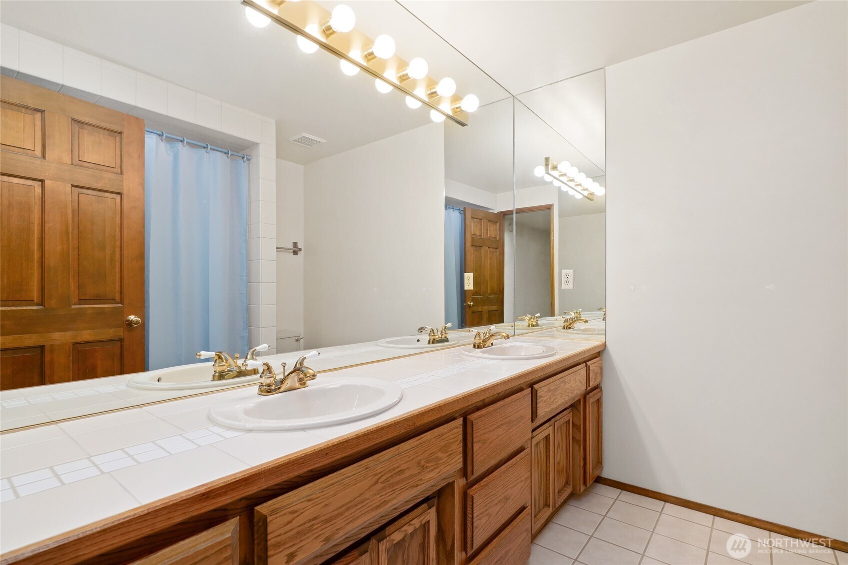 2833 140th Avenue NE Bellevue WA 98005