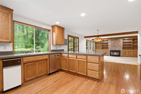 2833 140th Avenue NE Bellevue WA 98005